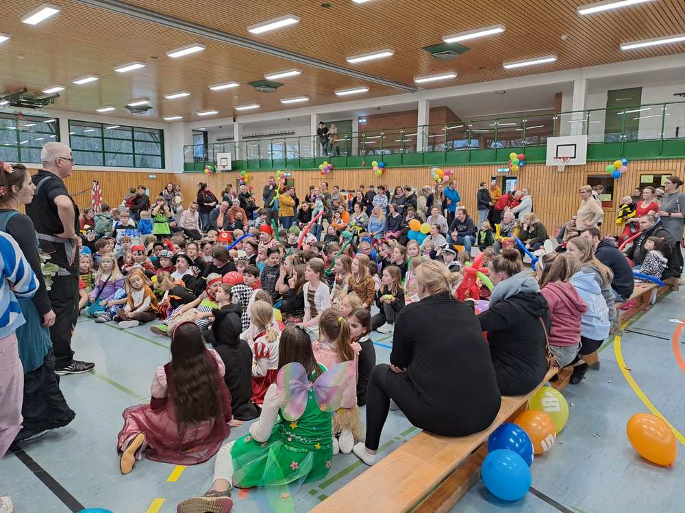 Sportfest mit Verkleidung